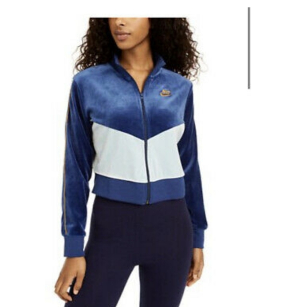 Nike Women's Sportswear Velour Colorblocked Jacket